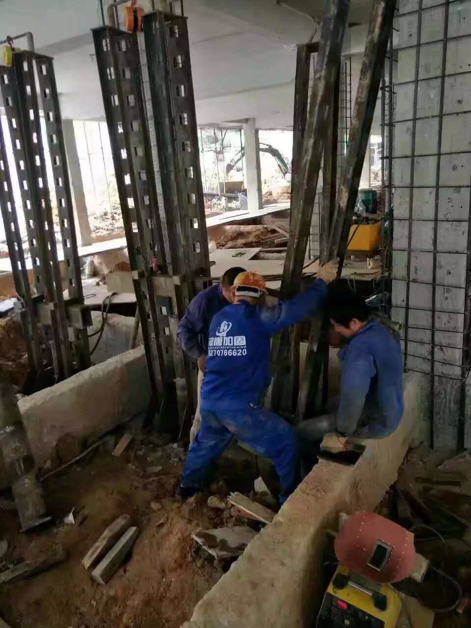 某廠房錨桿壓樁糾偏